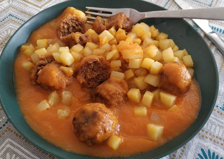 Albóndigas con salsa de zanahoria