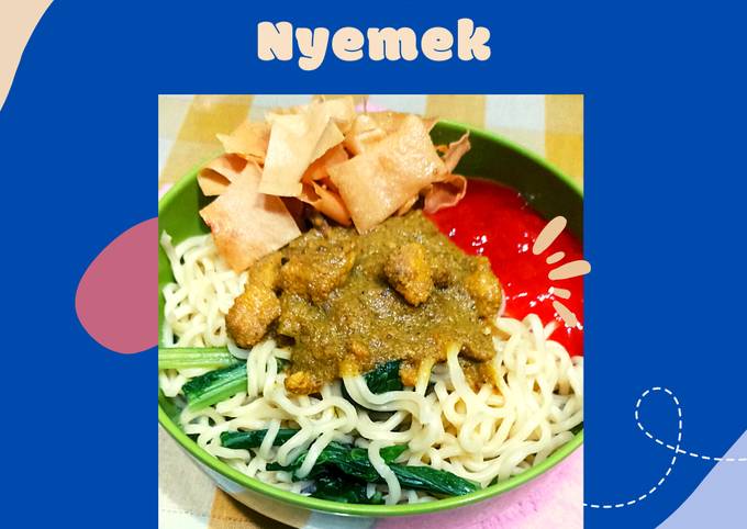 Resep Mie Ayam Nyemek Oleh Nanamoeslim Cookpad