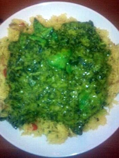 A picture of Creamed Spinach and Chicken Curry.