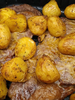 Una foto de Entrecot con patatas en AirFryer