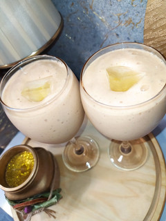 عکسی از دستور میلک شیک زردآلو 💛