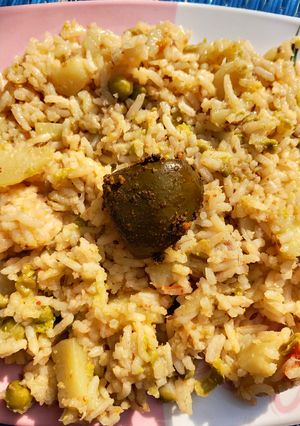 A picture of Namkeen Rice.