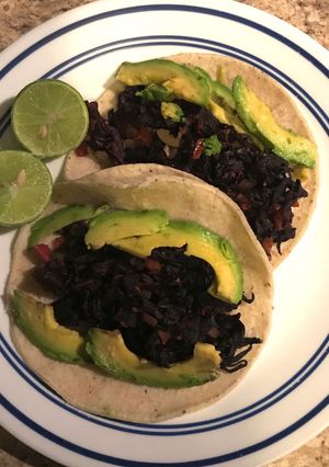 Una foto de Tacos de jamaica💚🖤