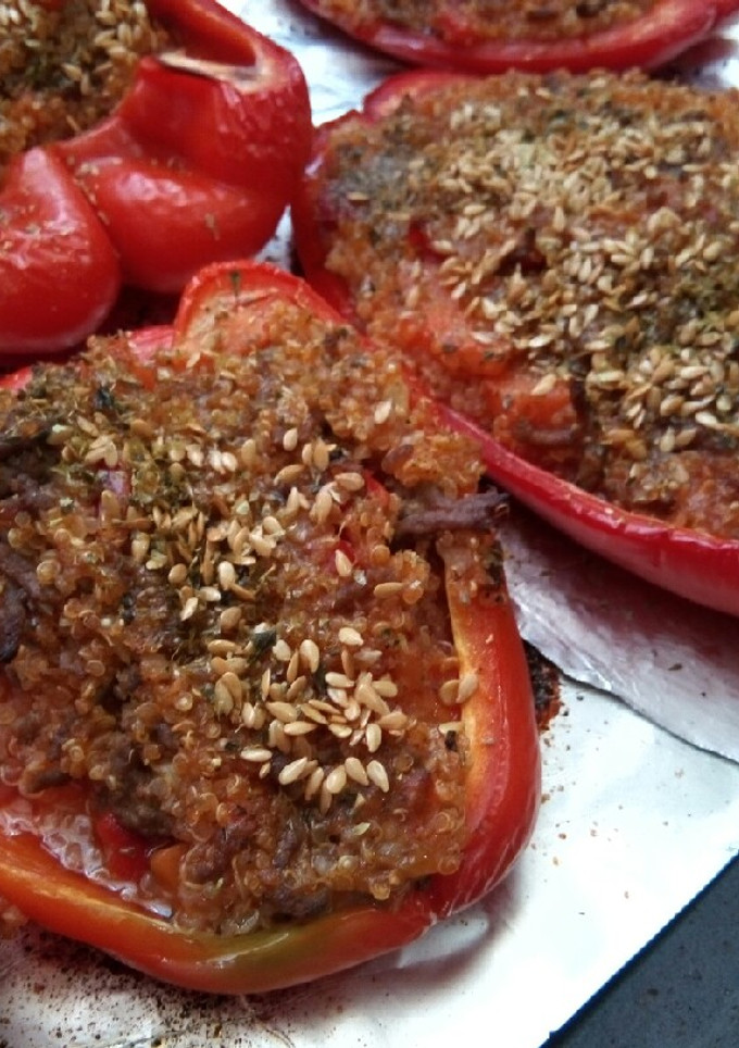 Una foto de Pimientos rellenos de carne y quinoa