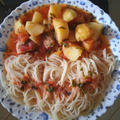 A picture of Spaghetti with Irish potatoes.