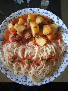 A picture of Spaghetti with Irish potatoes.