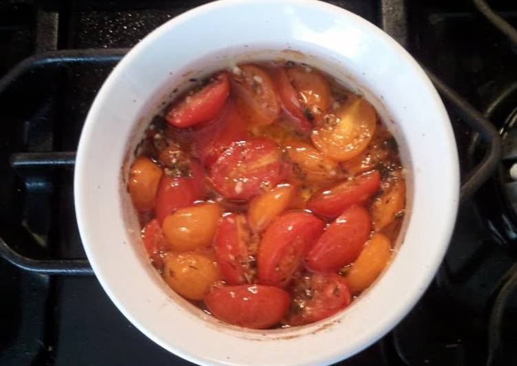 Roasted tomatoes and goat cheese
