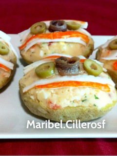 Una foto de Patatas rellenas asadas al microondas