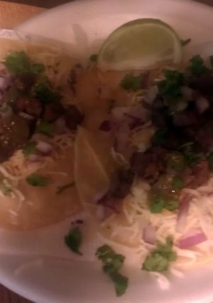 A picture of authentic Mexican tacos.