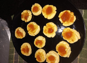 Una foto de Galletas de mantequilla con mermelada de papayas