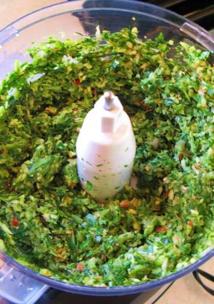 A picture of Easy Green Seasoning.