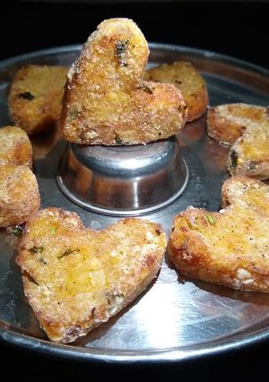 બટેટા પેૈંવા ની કટલેસ રેસીપી મુખ્ય ફોટો