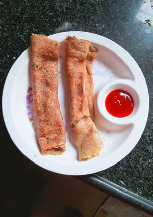 A picture of Raw mango aloo instant dosa.