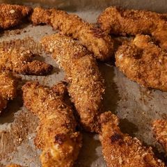 A picture of My smokey crispy oven chicken tender(goujons)🤤.