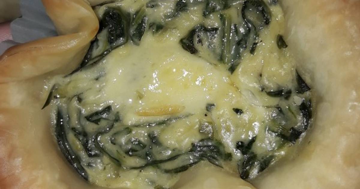 Canastitas express de espinaca, salsa blanca, queso y choclo Receta de