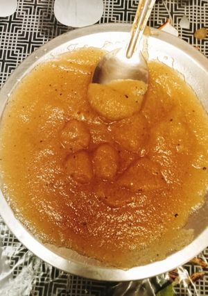 सूजी का हलवा (sooji ka halwa recipe in Hindi) रेसिपी मुख्य फोटो