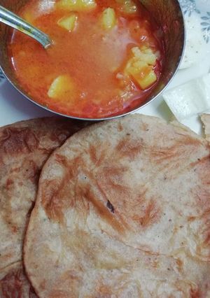 A picture of Aloo Puri.