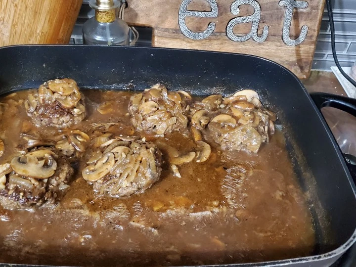 Easy Steps to Make Recipe Hamburger Steaks with Mushroom and Onion Gravy that is Delicious, Appealing}