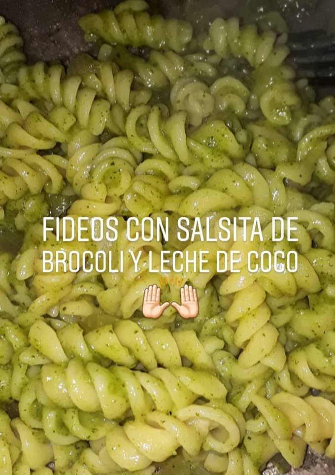 Una foto de Fideos con salsa de brócoli