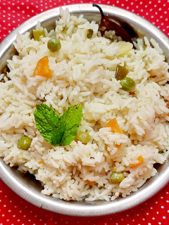 வெஜிடபிள் தேங்காய் பால் ரைஸ் செய்முறை முக்கிய புகைப்படம்