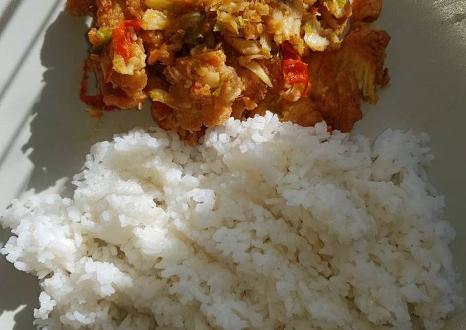 Ayam geprek sambal bawang