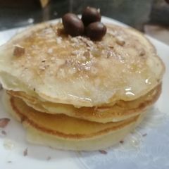 A picture of Honey nuts pan cake.