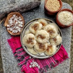A picture of Idli pitha.