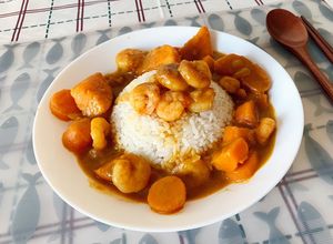 Hình của món Cơm cà ri tôm.