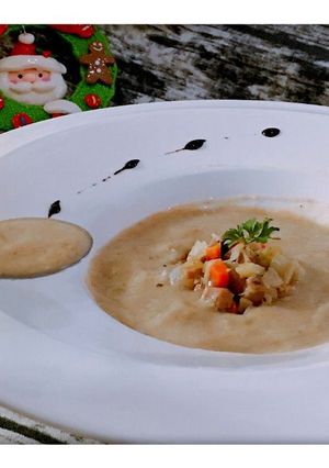 聖誕&剩食料理系列--培根青蒜洋芋濃湯 的食譜成品照片