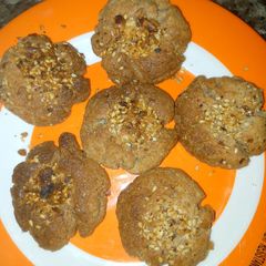 A picture of Hausa traditional cookies(gireba).
