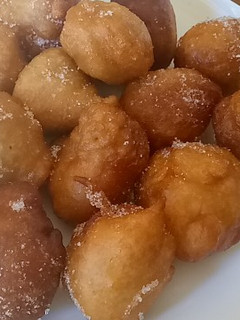 A picture of Puff-puff.