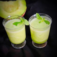 A picture of Muskmelon Mint cooler.