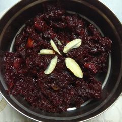 A picture of Beetroot Halwa.