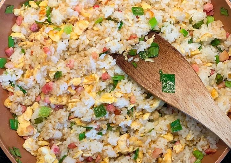 How to Make Quick Basic Japanese Fried Rice