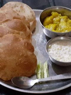 आलू की सब्जी (Aloo Ki Sabji recipe in Hindi) रेसिपी मुख्य फोटो