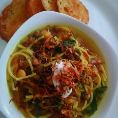 A picture of Whole Lentil Soup with Spaghetti.