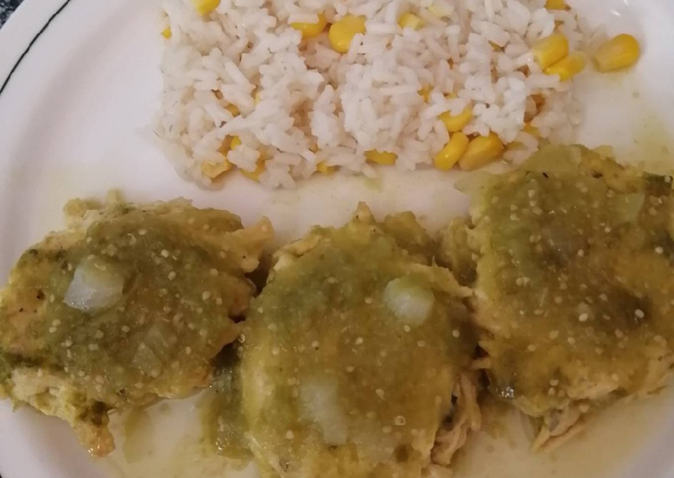 Tortitas de pollo en salsa verde