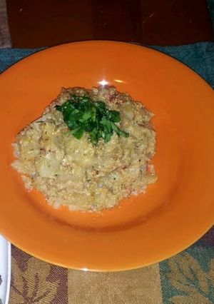 A picture of Salsa Con Queso Au gratin potatoes.