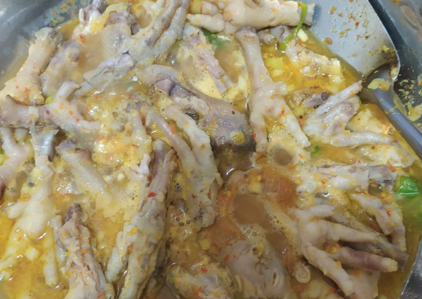 Ceker pedas masak kunyit