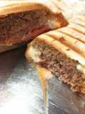 Cheeseburger με τορτίγια!