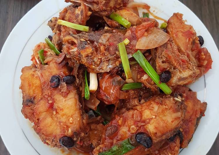 Cara membuat Ikan kerapu taosi (kedelai hitam) yang nikmat dan Mudah Dibuat
