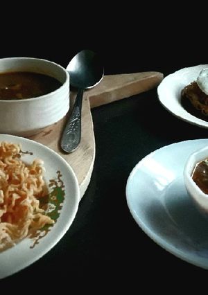A picture of Manchow soup.