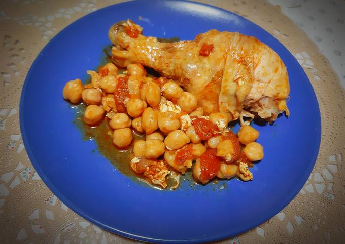 Poulet en sauce relevĂ©e đ¶