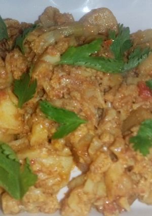 A picture of Spicy Cauliflower (Alu Gobi ki sabzi).