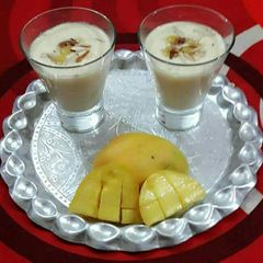 A picture of Mango smoothie.