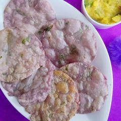 A picture of Purple wheat puri.