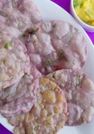 A picture of Purple wheat puri.