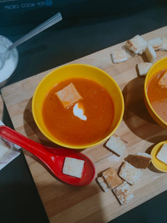 टमाटर कैरेट सूप (Tamatar carrot soup recipe in Hindi) रेसिपी मुख्य फोटो