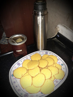 Una foto de Galletitas de polenta!