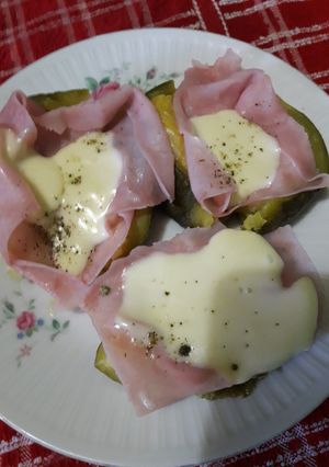 Una foto de Canastitas de zapallitos con jamón y queso...